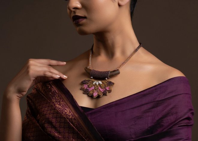 Statement Jewelry Pieces That Transform Simple Outfits