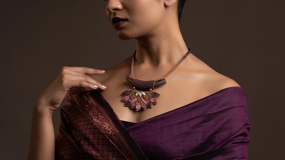Statement Jewelry Pieces That Transform Simple Outfits